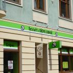 Werbeschild mit Folienbeschriftung